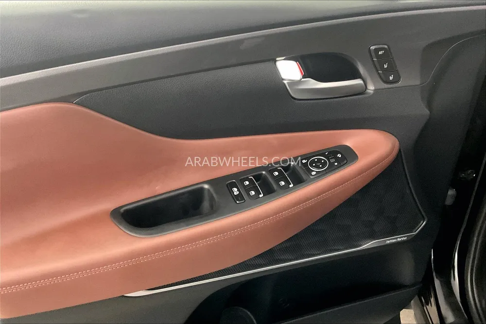 Hyundai Santa Fe 2022 for Sale in Sharjah Image-28