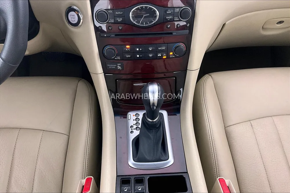 Infiniti QX50 2016 for Sale in Sharjah Image-18