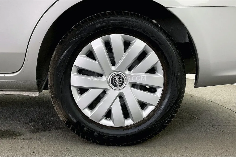 Nissan Sunny 2022 for Sale in Dubai Image-9