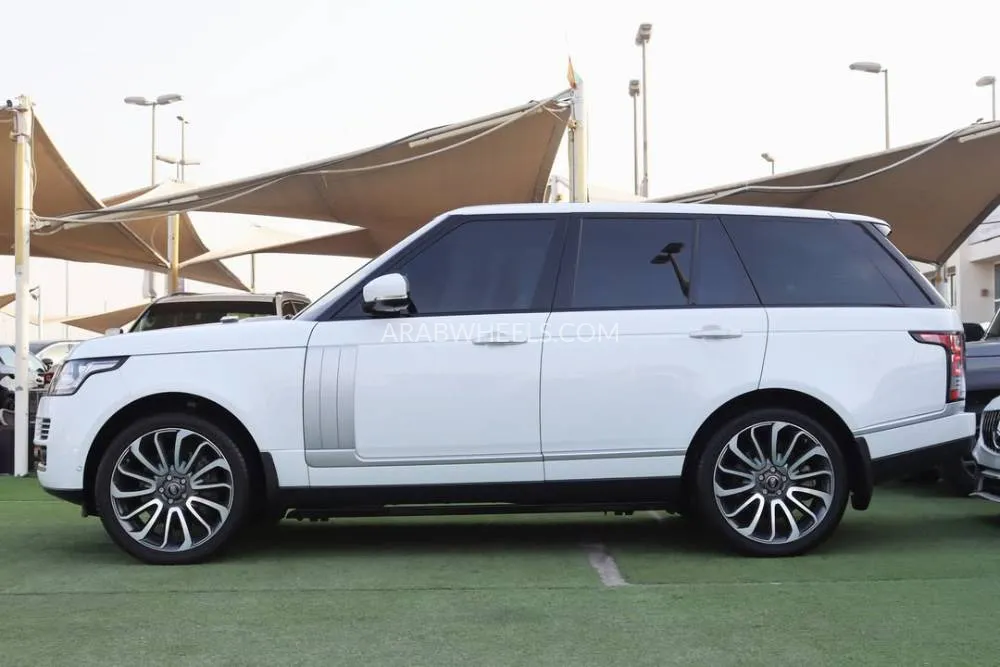 Land Rover Range Rover 2015 for Sale in Sharjah Image-4