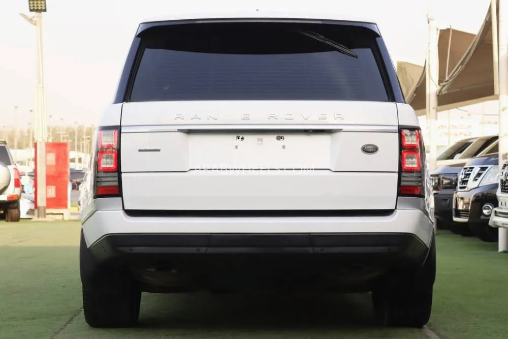 Land Rover Range Rover 2015 for Sale in Sharjah Image-10
