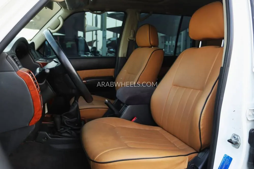 Nissan Patrol 2019 for Sale in Sharjah Image-5