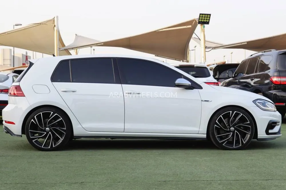 Volkswagen Golf 2019 for Sale in Sharjah Image-3