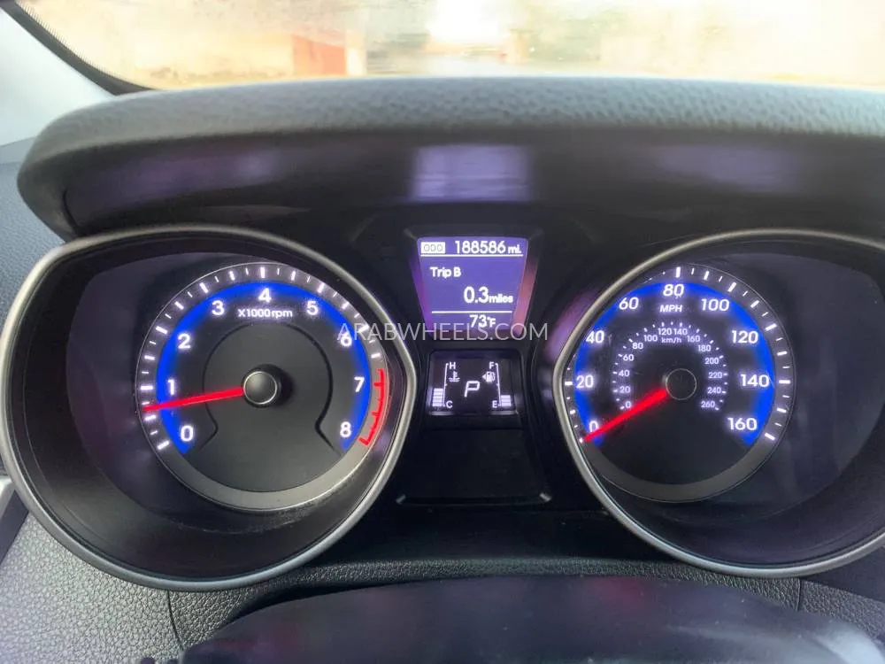 هيونداي إلنترا 2016 for Sale in رأس الخيمة Image-7