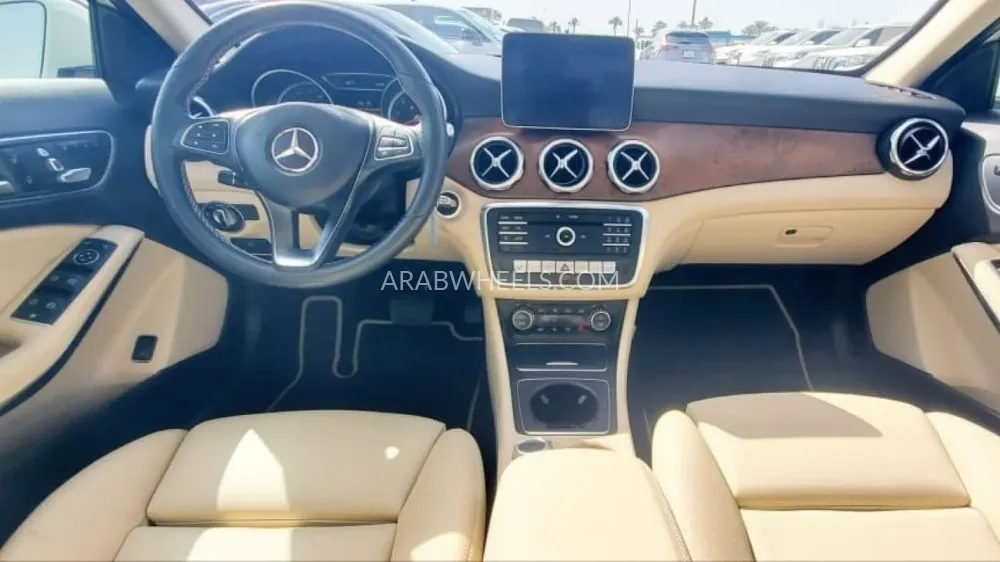 Mercedes Benz GLA 2019 for Sale in Dubai Image-10
