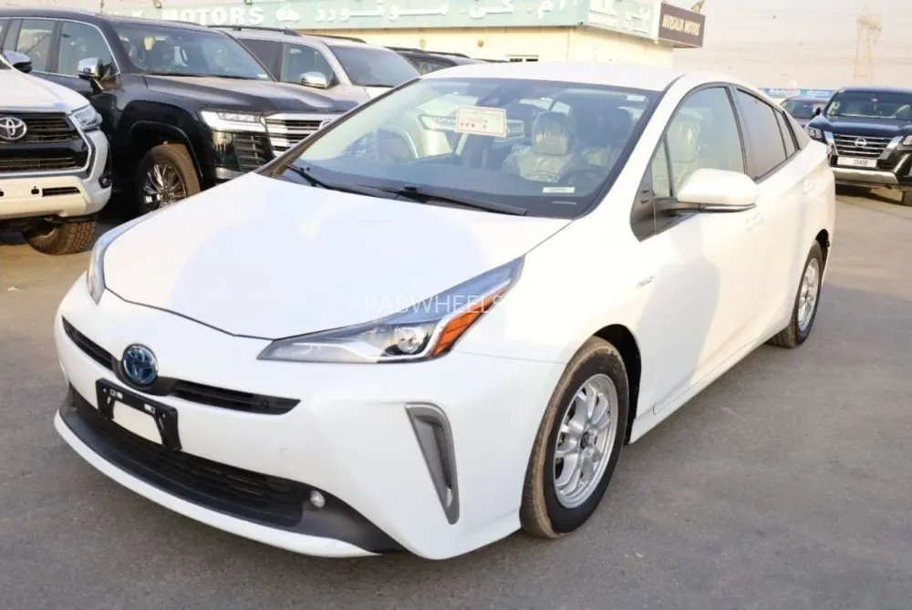 تويوتا بريوس 2021 for Sale in دبي Image-4