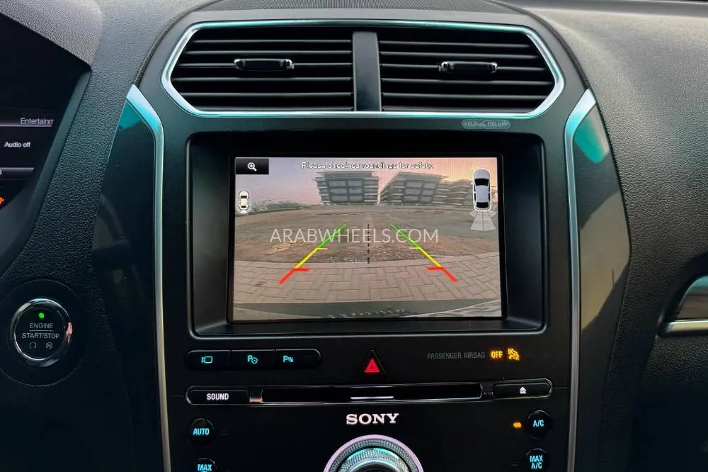 Ford Explorer 2016 for Sale in Dubai Image-8