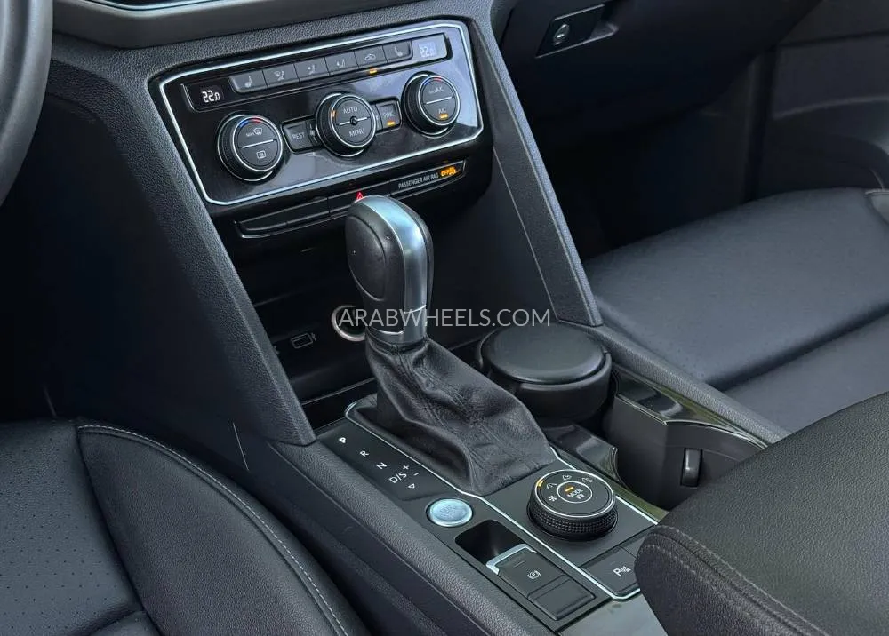 Volkswagen Teramont 2019 for Sale in Dubai Image-6