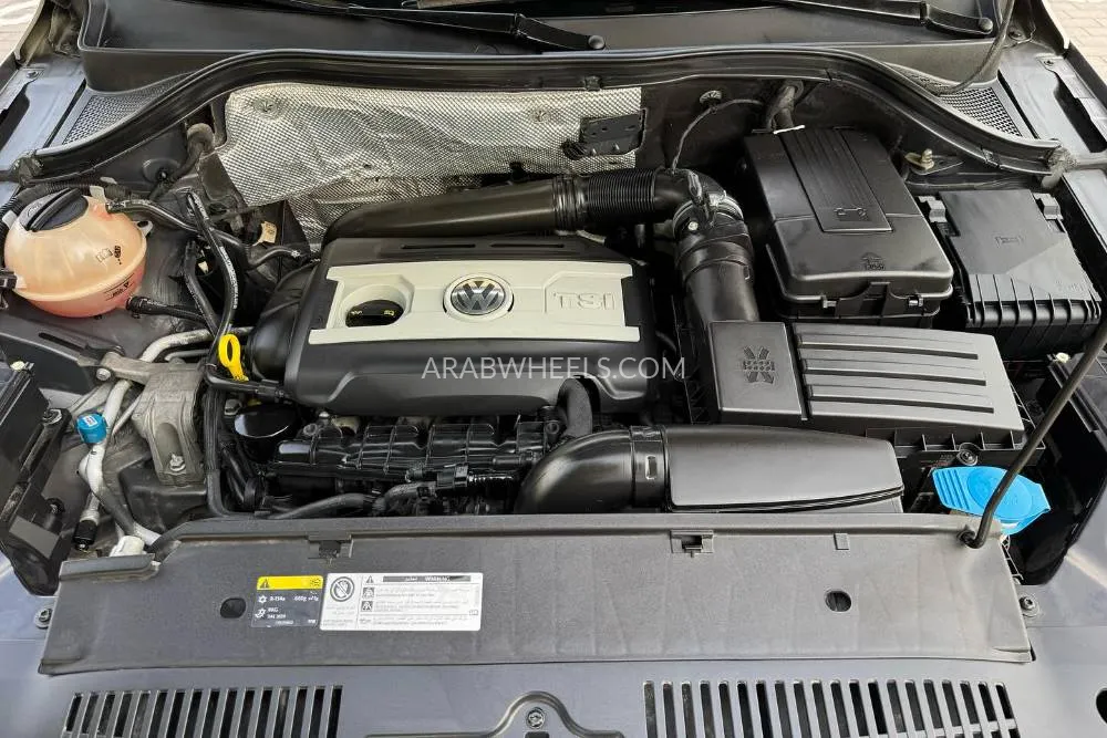 Volkswagen Touareg 2016 for Sale in Dubai Image-3