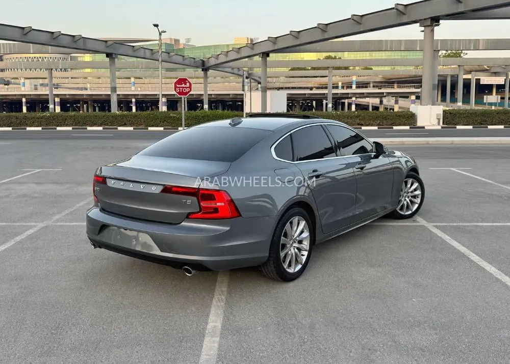 Volvo S90 2020 for Sale in Dubai Image-9