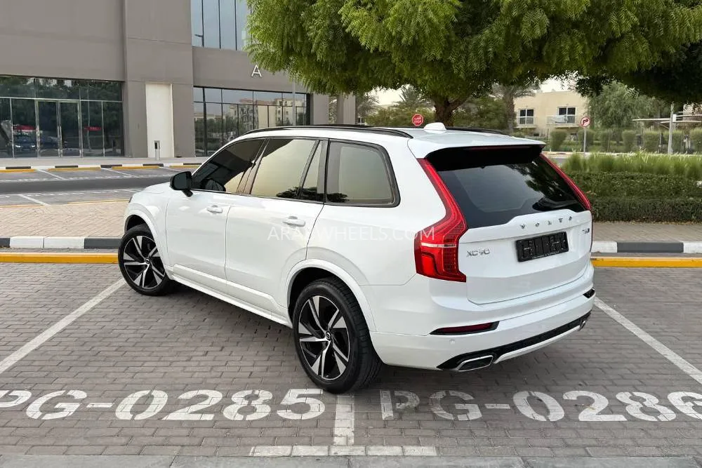 Volvo XC90 2020 for Sale in Dubai Image-14