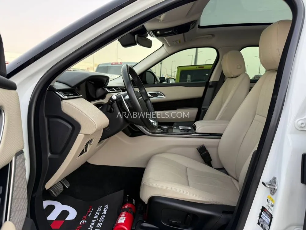 Land Rover Range Rover Velar 2019 for Sale in Abu Dhabi Image-4