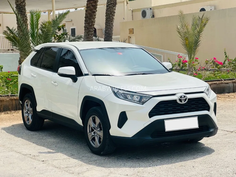 Toyota Rav4 2022 for Sale in Dubai Image-2