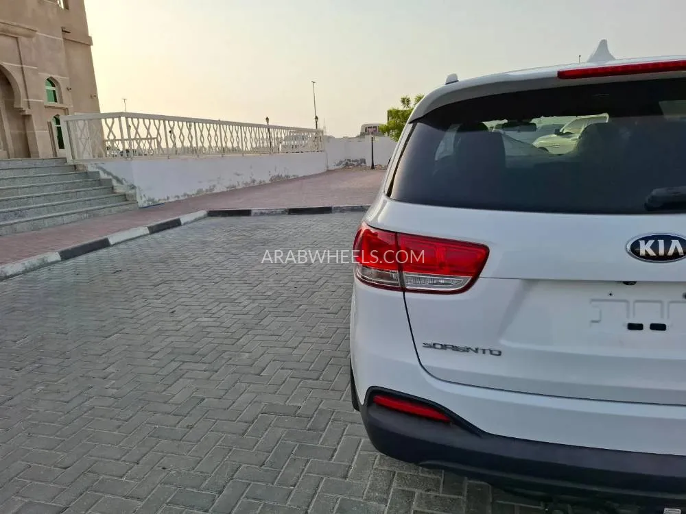 Kia Sorento 2018 for Sale in Ajman Image-16