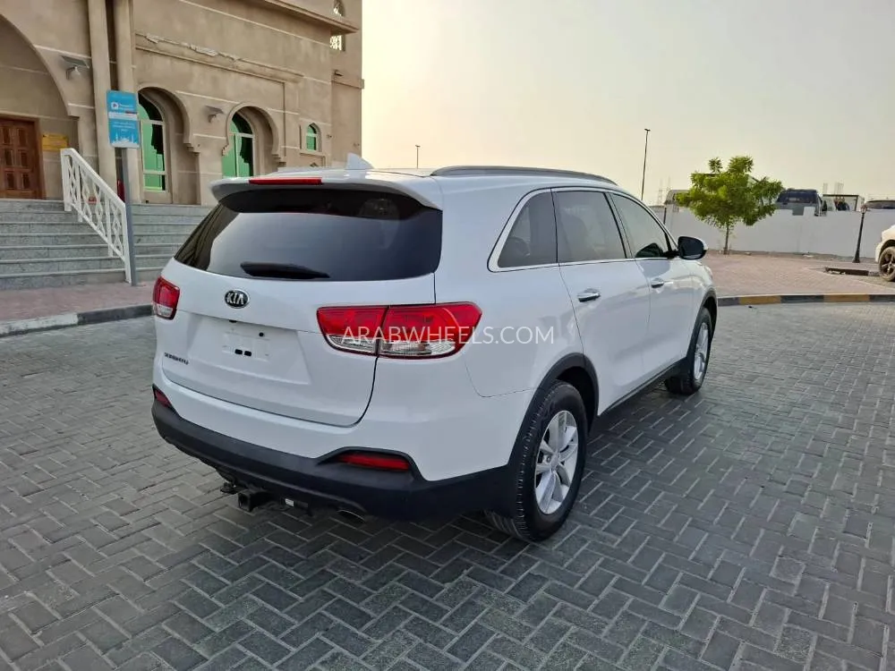 Kia Sorento 2018 for Sale in Ajman Image-19