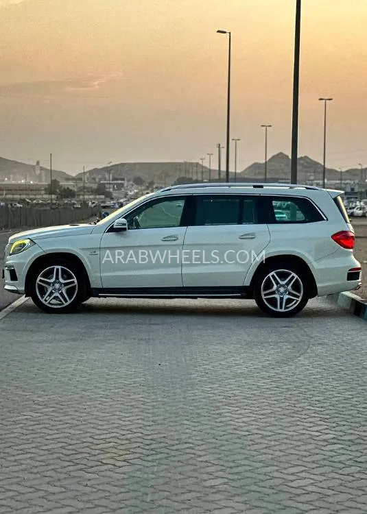 Mercedes Benz GL Class 2013 for Sale in Abu Dhabi Image-6