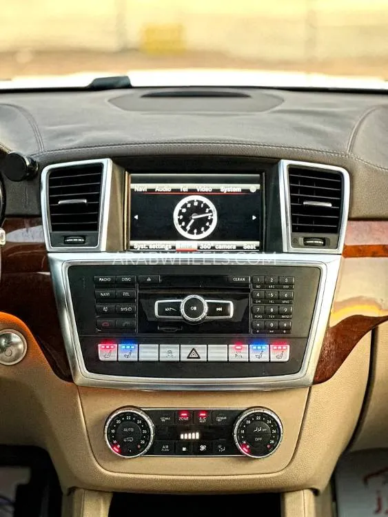 Mercedes Benz GL Class 2013 for Sale in Abu Dhabi Image-10