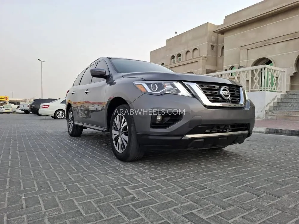 Nissan Pathfinder 2020 for Sale in Ajman Image-2