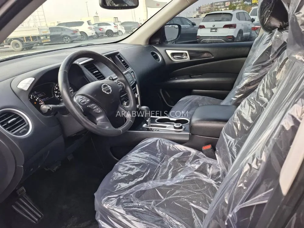 Nissan Pathfinder 2020 for Sale in Ajman Image-10