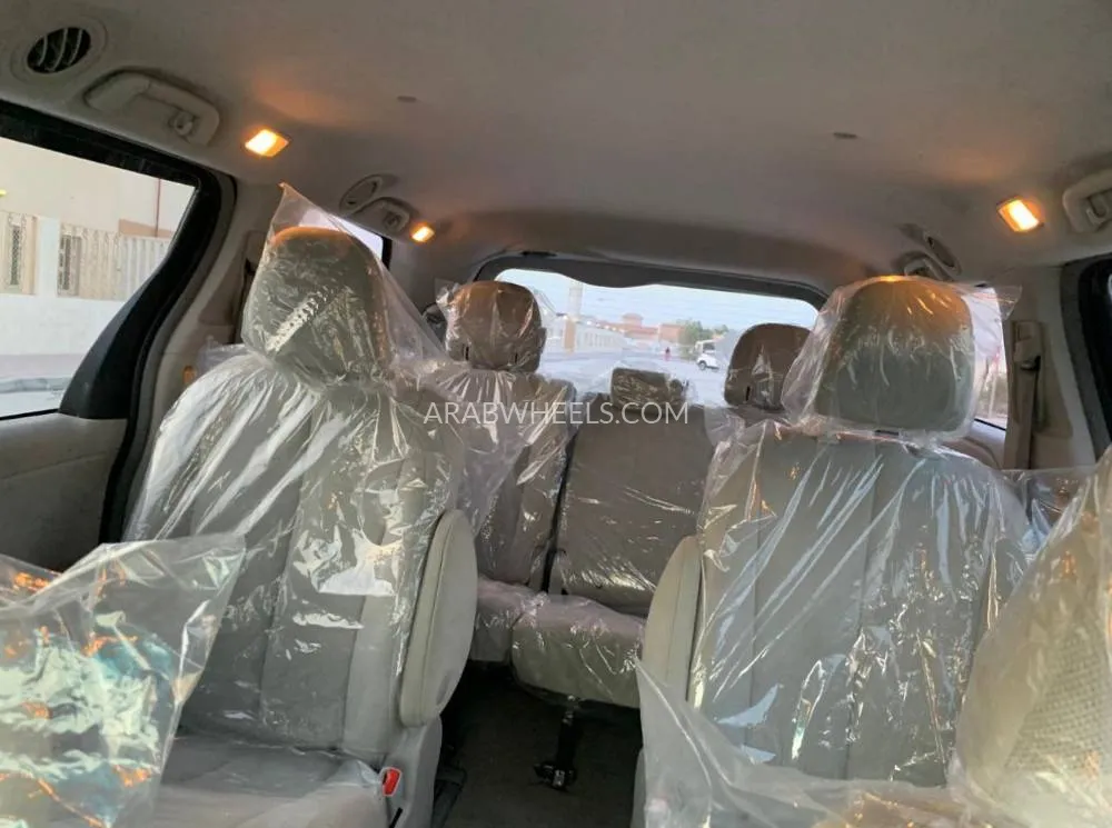تويوتا سيينا 2013 for Sale in رأس الخيمة Image-9