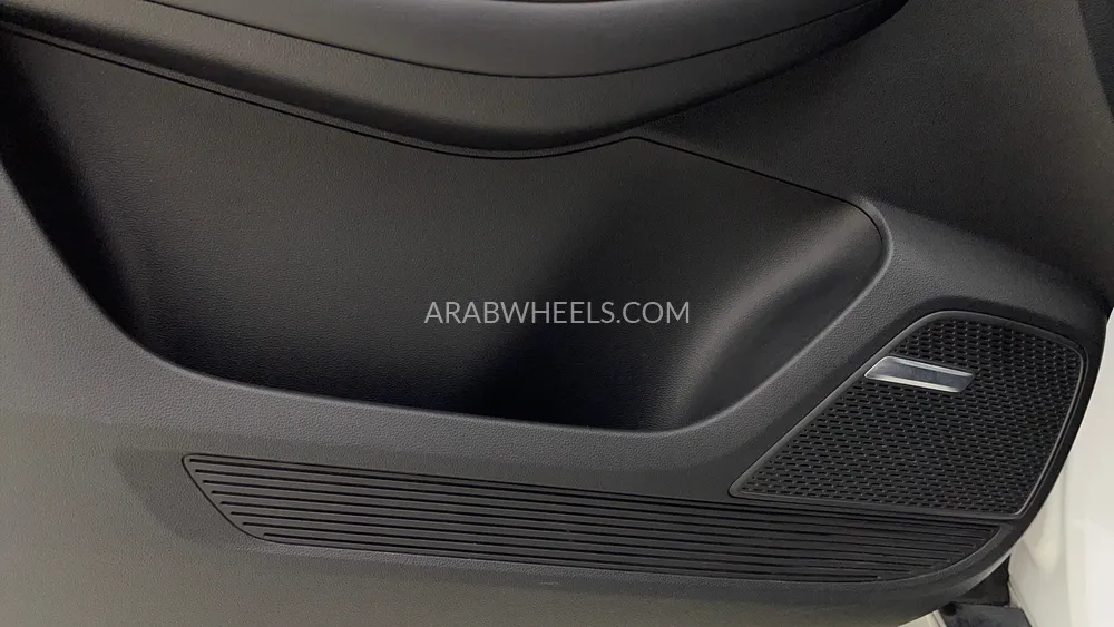 إم جي RX5 2023 for Sale in دبي Image-23