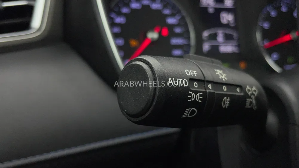 إم جي RX5 2023 for Sale in دبي Image-38