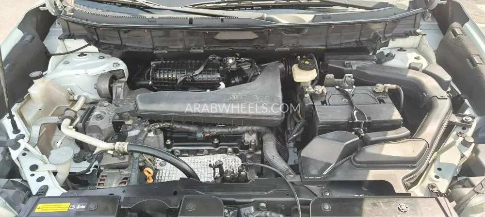 Nissan Pathfinder 2015 for Sale in Sharjah Image-2