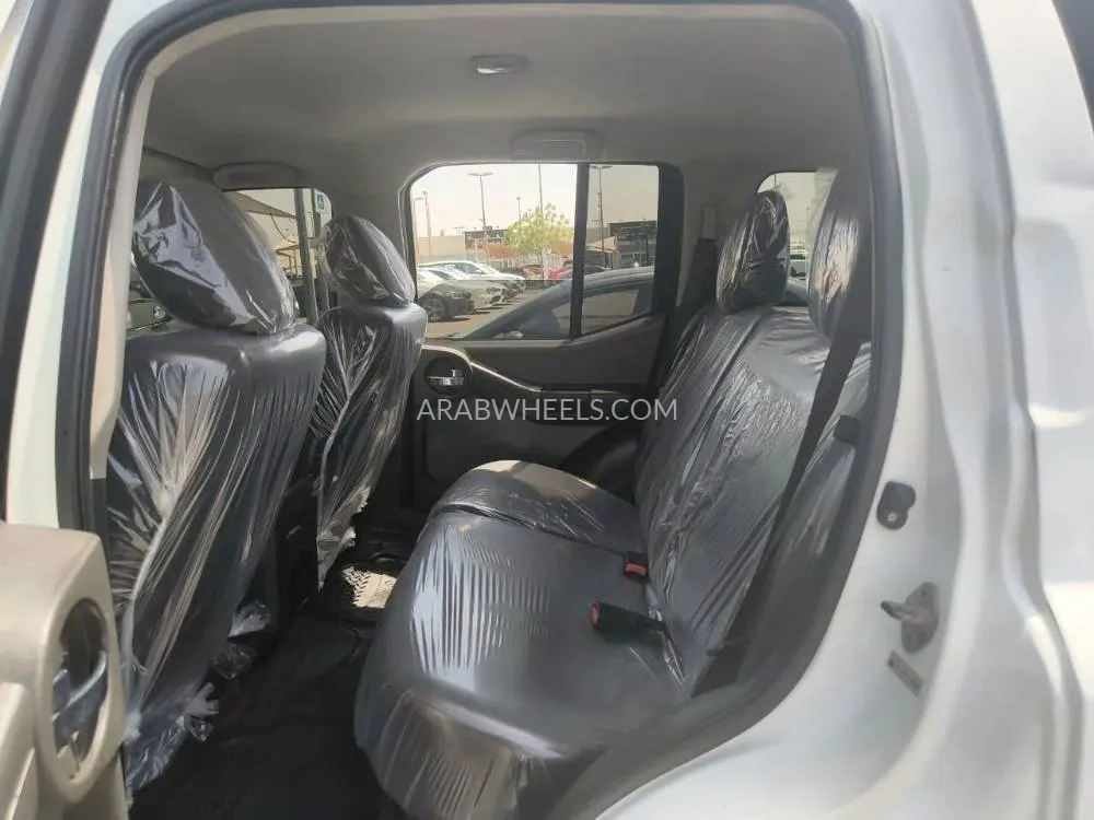 Nissan Xterra 2012 for Sale in Sharjah Image-9