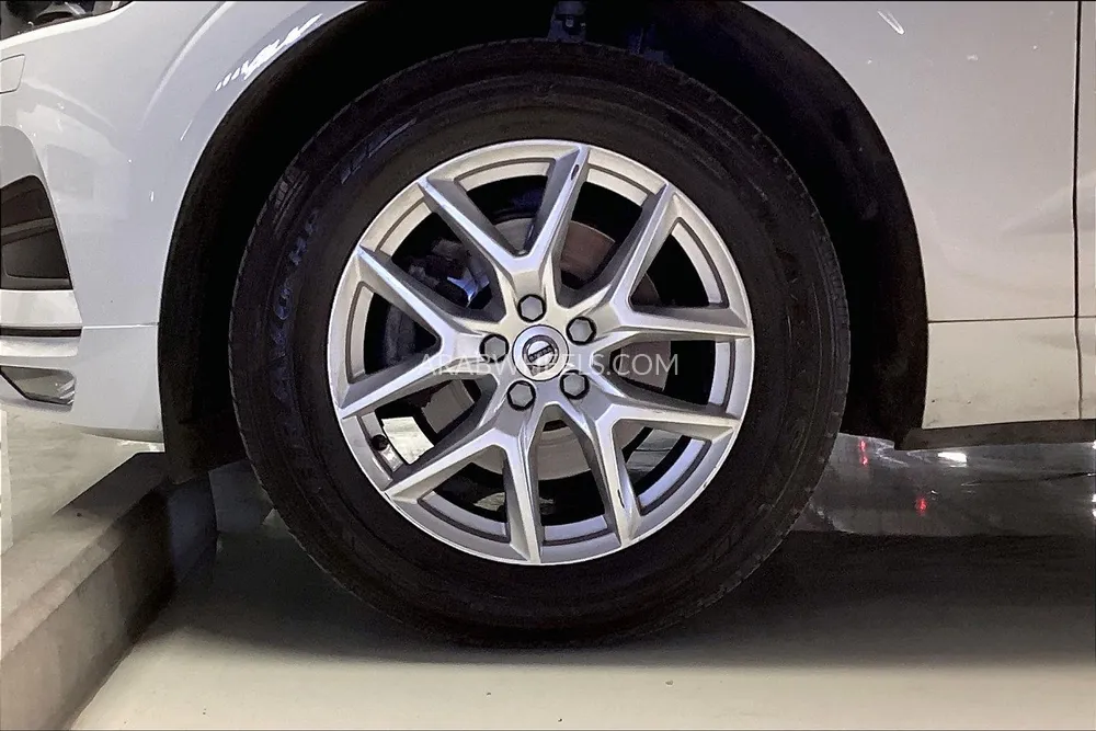 Volvo XC60 2020 for Sale in Sharjah Image-9