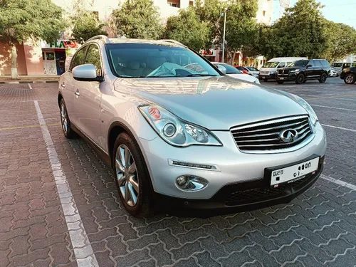 Infiniti QX50 3.7L Luxury 2015