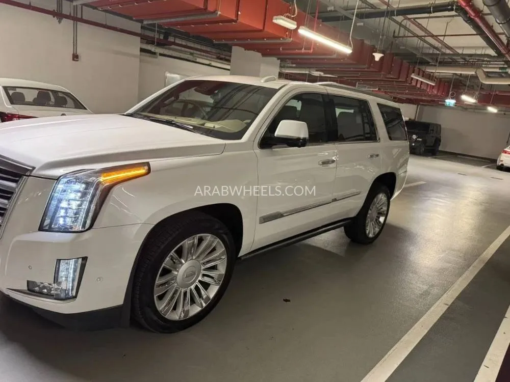 Cadillac Escalade 2019 for Sale in Dubai Image-4