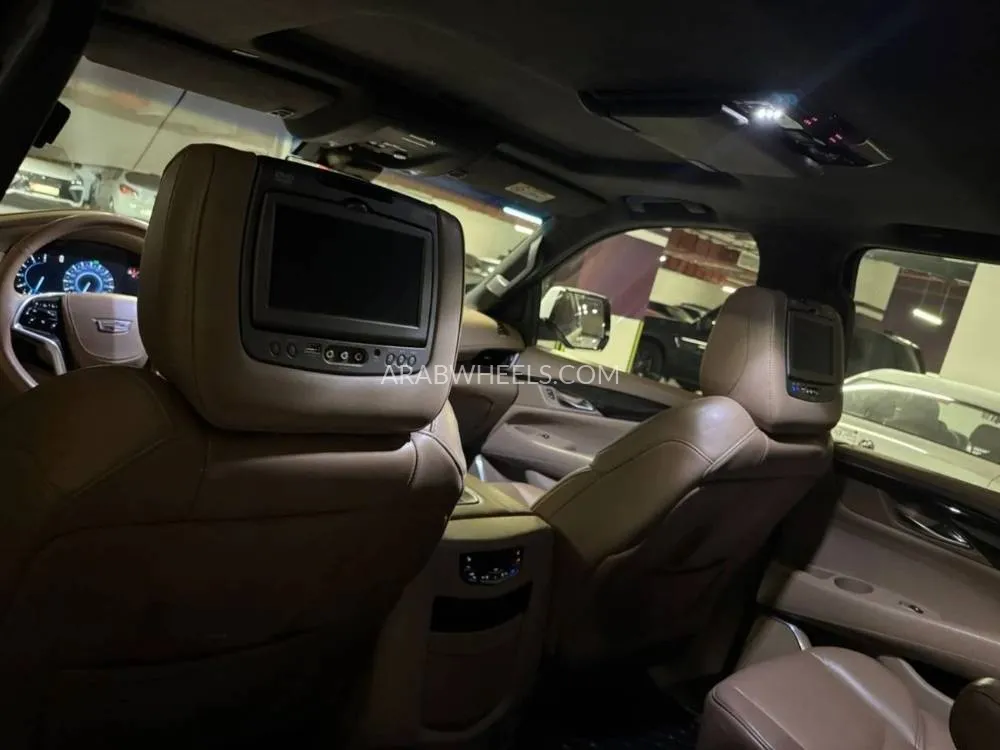 Cadillac Escalade 2019 for Sale in Dubai Image-14
