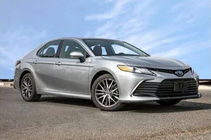 Toyota Camry 2.5L Hybrid XLE 2022 for Sale