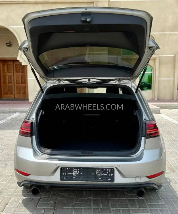 Volkswagen Golf GTI 2019 for Sale in Ajman Image-10