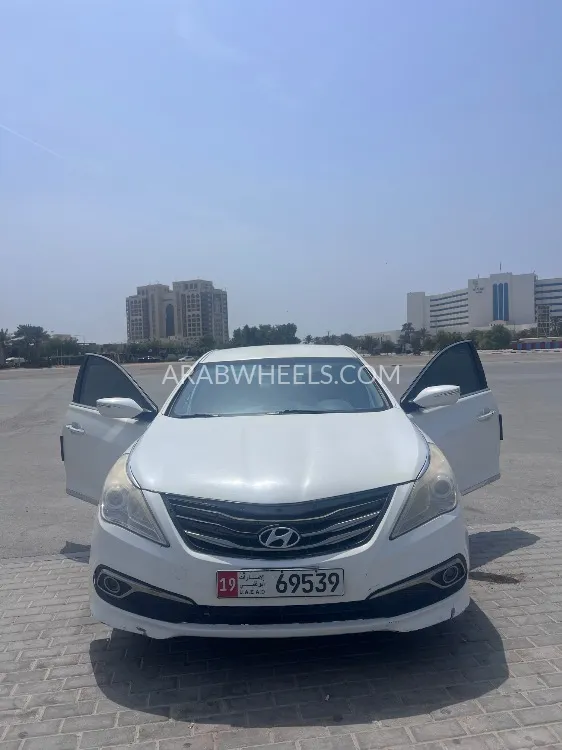 Hyundai Azera 2015 for Sale in Ajman Image-9