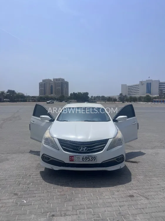Hyundai Azera 2015 for Sale in Ajman Image-10