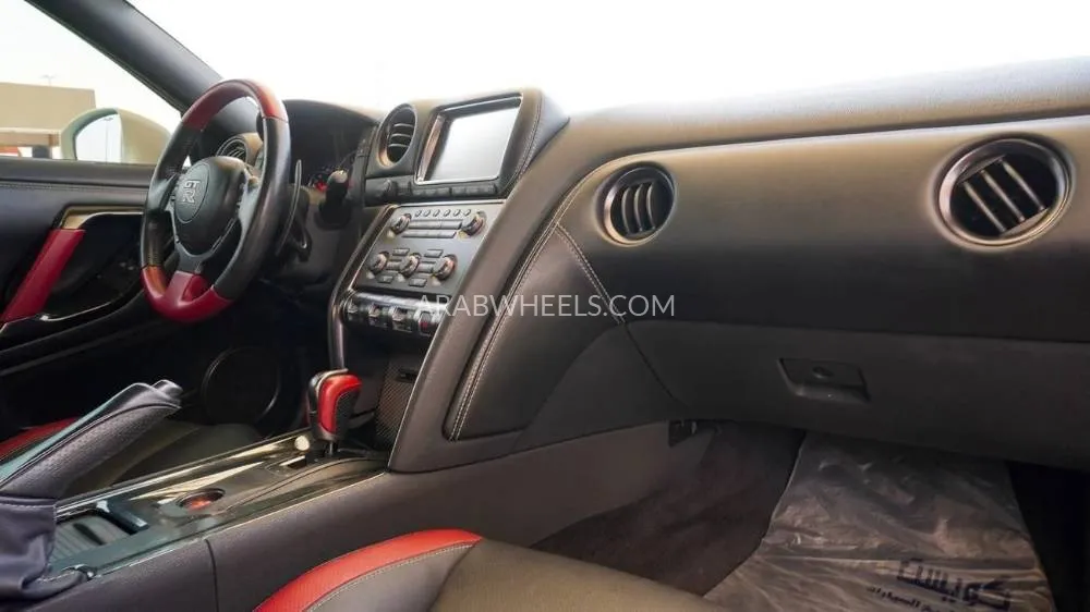 نيسان GT-R 2016 for Sale in الشارقة Image-11