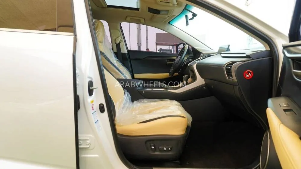 Lexus NX 2017 for Sale in Sharjah Image-15
