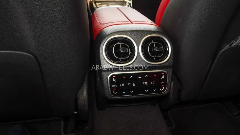 Mercedes Benz C Class 2022 for Sale in Sharjah Image-14