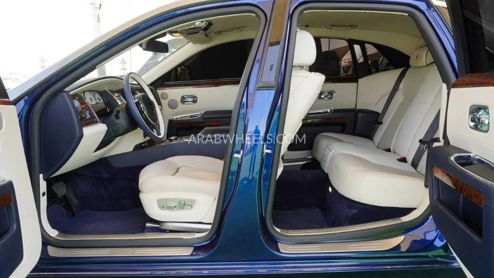 Rolls Royce Ghost 2016 for Sale in Sharjah Image-7