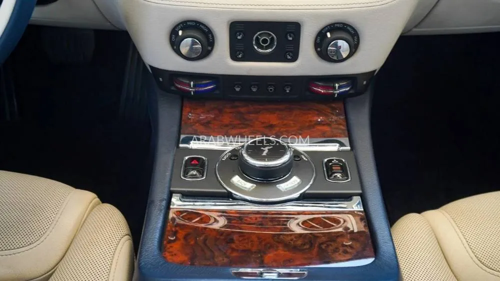 Rolls Royce Ghost 2016 for Sale in Sharjah Image-13