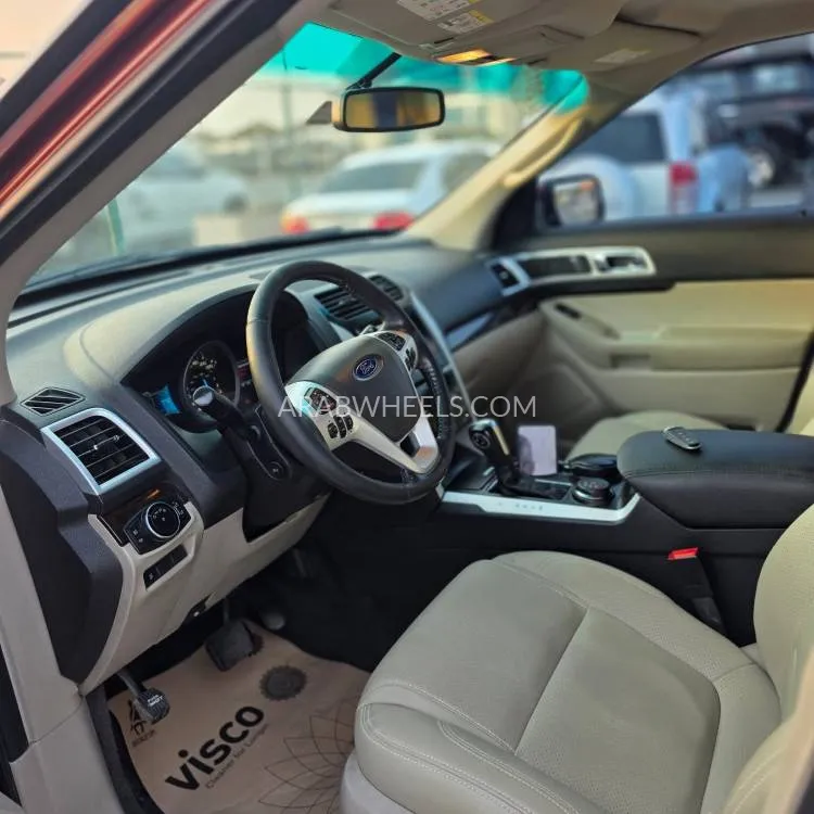 Ford Explorer 2015 for Sale in Sharjah Image-9