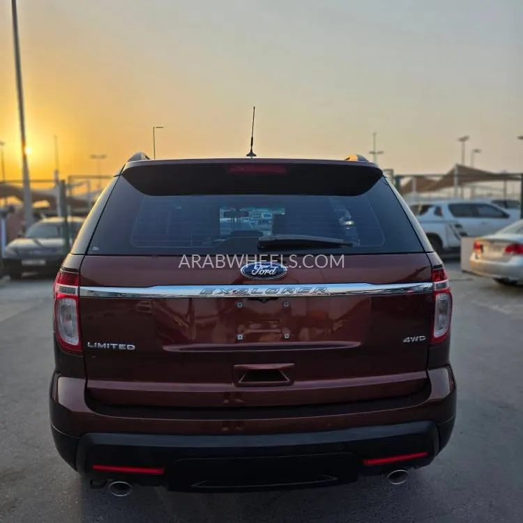Ford Explorer 2015 for Sale in Sharjah Image-12