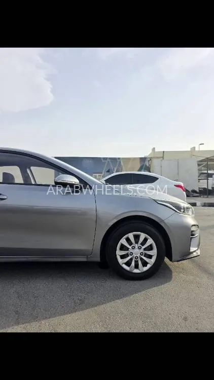 Kia Cerato 2019 for Sale in Sharjah Image-5