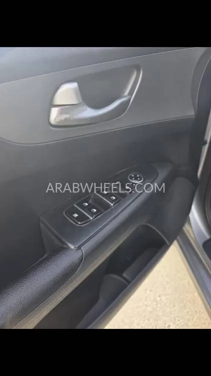 Kia Cerato 2019 for Sale in Sharjah Image-9