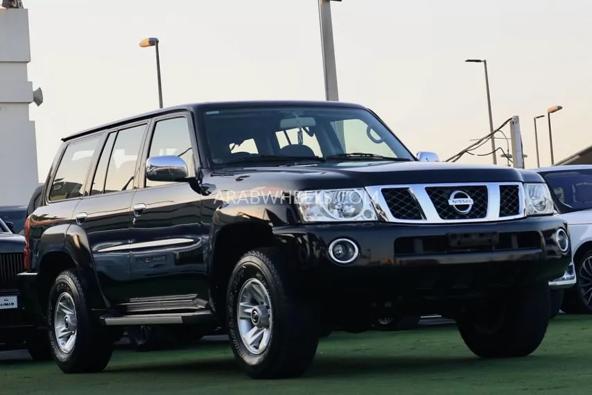 Nissan Patrol 2021 for Sale in Sharjah Image-2