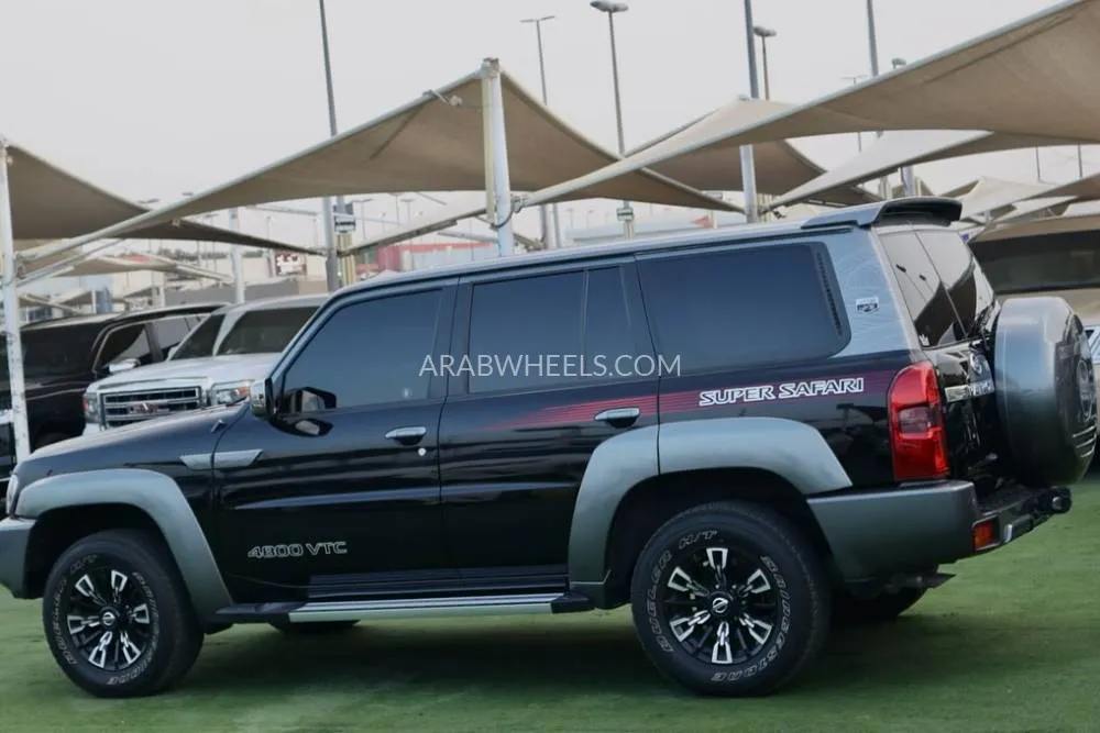 Nissan Patrol 2024 for Sale in Sharjah Image-9