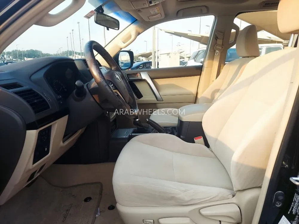 Toyota Land Cruiser Prado 2019 for Sale in Sharjah Image-8