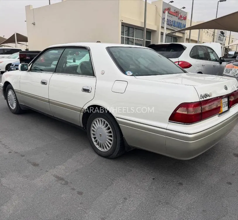 Toyota Crown 1995 for Sale in Dubai Image-8