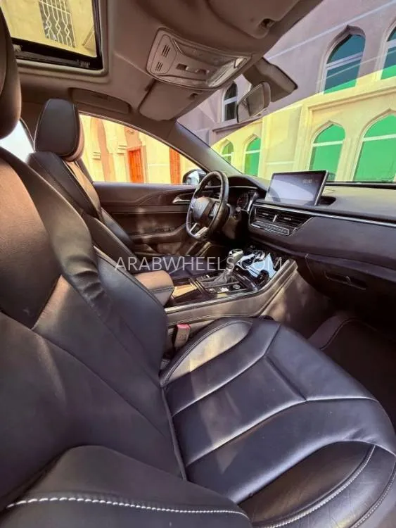 Hongqi H5 2019 for Sale in Ajman Image-9